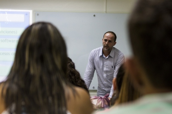 Clase Inaugural Licenciatura en Bibliotecología con énfasis en bibliotecas educativas