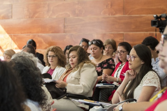 Participación de la Directora de EBCI, Dra. Magda Sandí, en el VIII Simposio de la Editorial Costa Rica