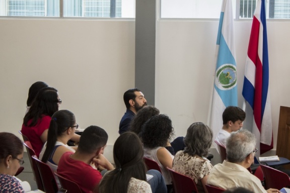 Participación de la Directora de EBCI, Dra. Magda Sandí, en el VIII Simposio de la Editorial Costa Rica