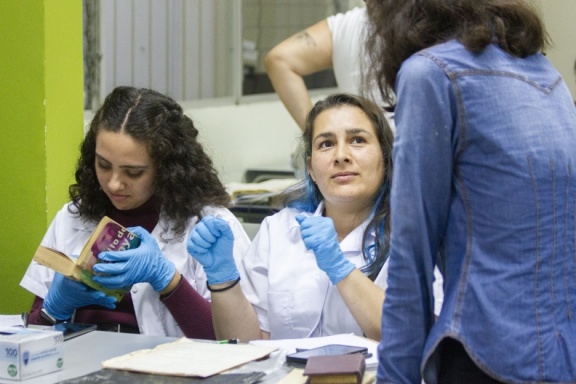 Laboratorio de Conservación y Restauración para Profesionales en Bibliotecología