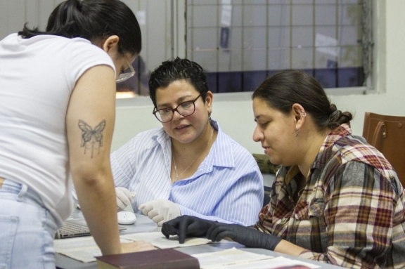  Laboratorio de Conservación y Restauración para Profesionales en Bibliotecología