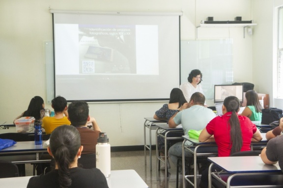 Seminario Identificación de Procesos Fotográficos - Día 01
